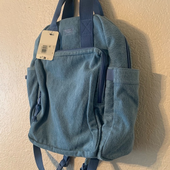 LEVI'S® L-PACK ROUND BACKPACK - Picture 5 of 7
